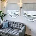Aquacabin 4*