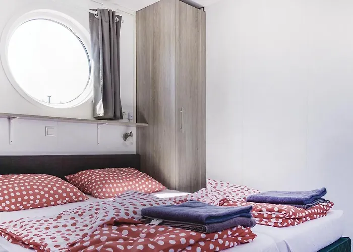 Aquacabin Båthotell 4*